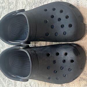 Black Crocs